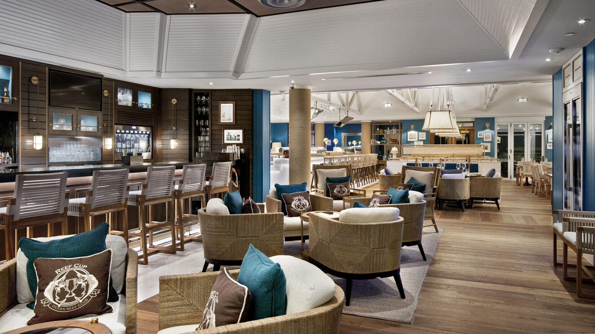 REEF Restaurant/ Lounge