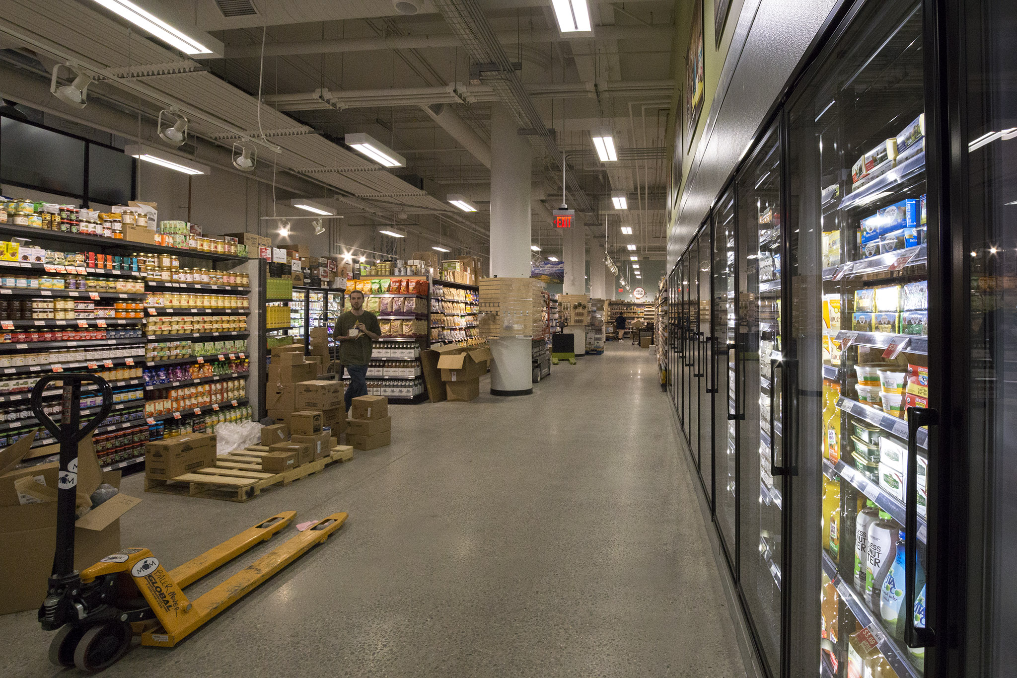 MOM's Organic Market - Center City